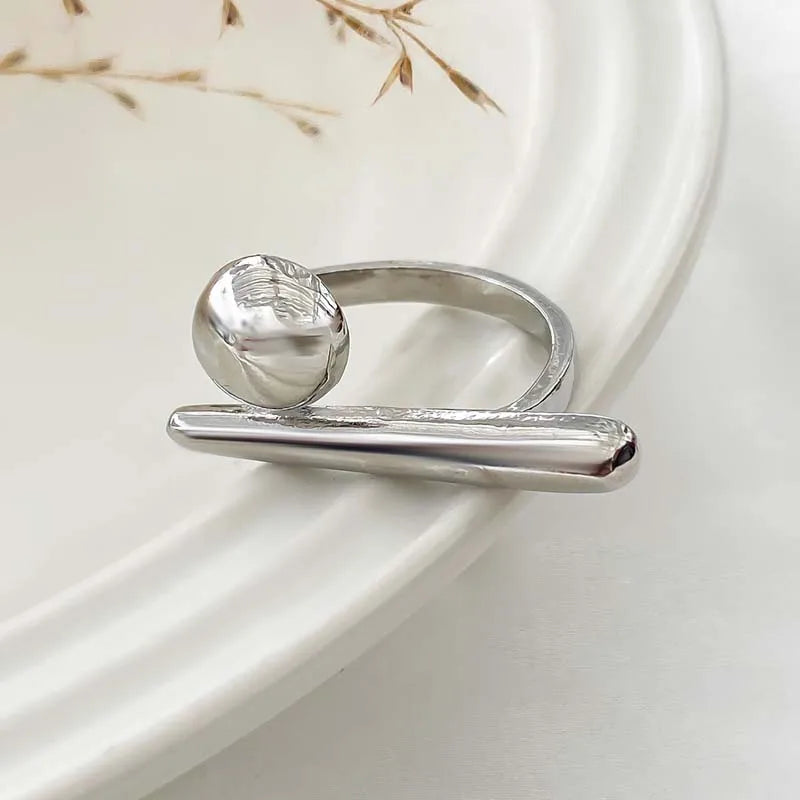 Minimalist Orbit Ring